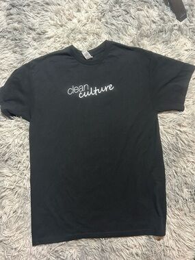Black Graphic Tee - Men's Short Sleeve